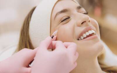 Professional,Beautician,Performing,Botox,Injection,,Treating,Wrinkles,On,Smiling,Female Professional,Beautician,Performing,Botox,Injection,,Treating,Wrinkles,On,Smiling,Female